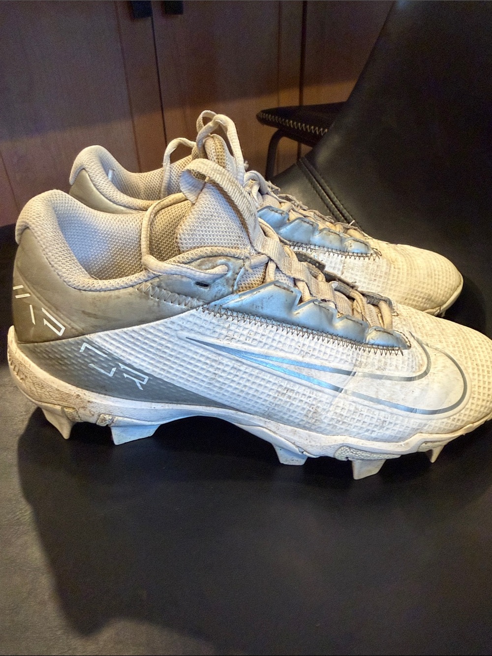 Nike Men's White and Light Gray Football Cleats